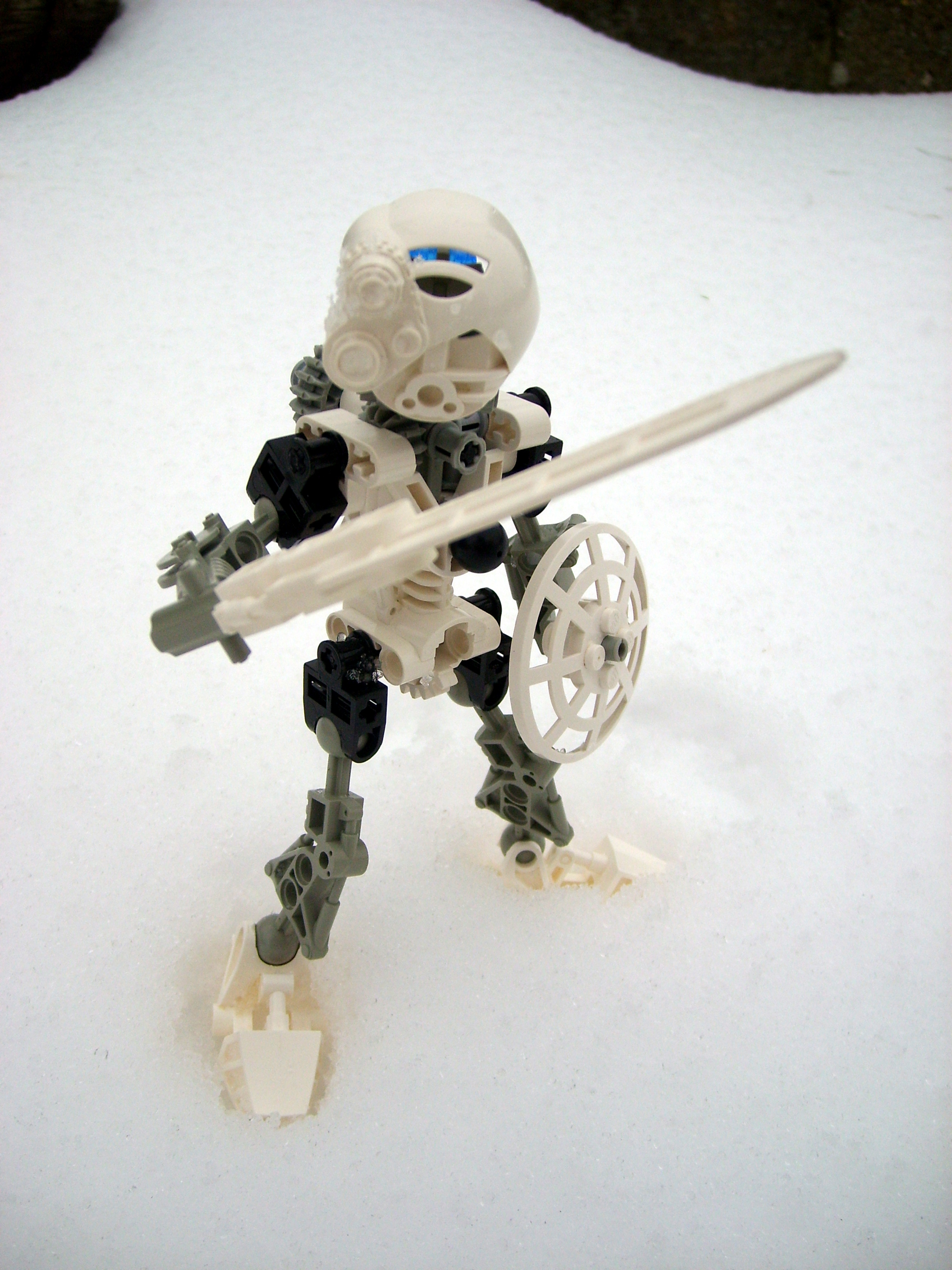 toa_kopaka_ready_for_battle.jpg