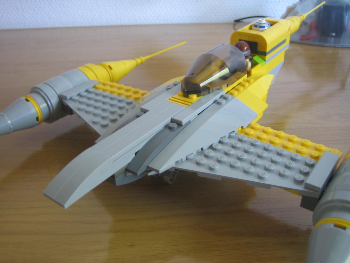 cockpit_open.jpg