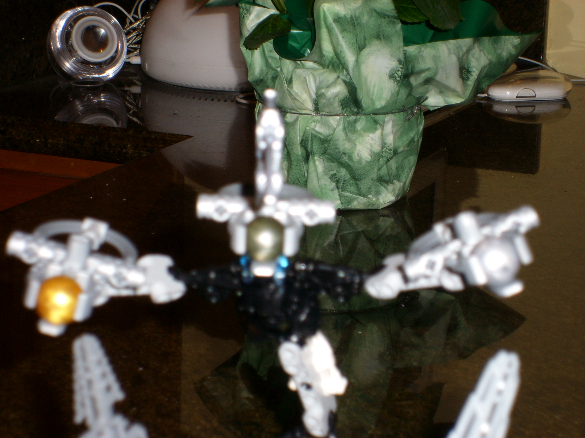mocs_bionicle_003.jpg