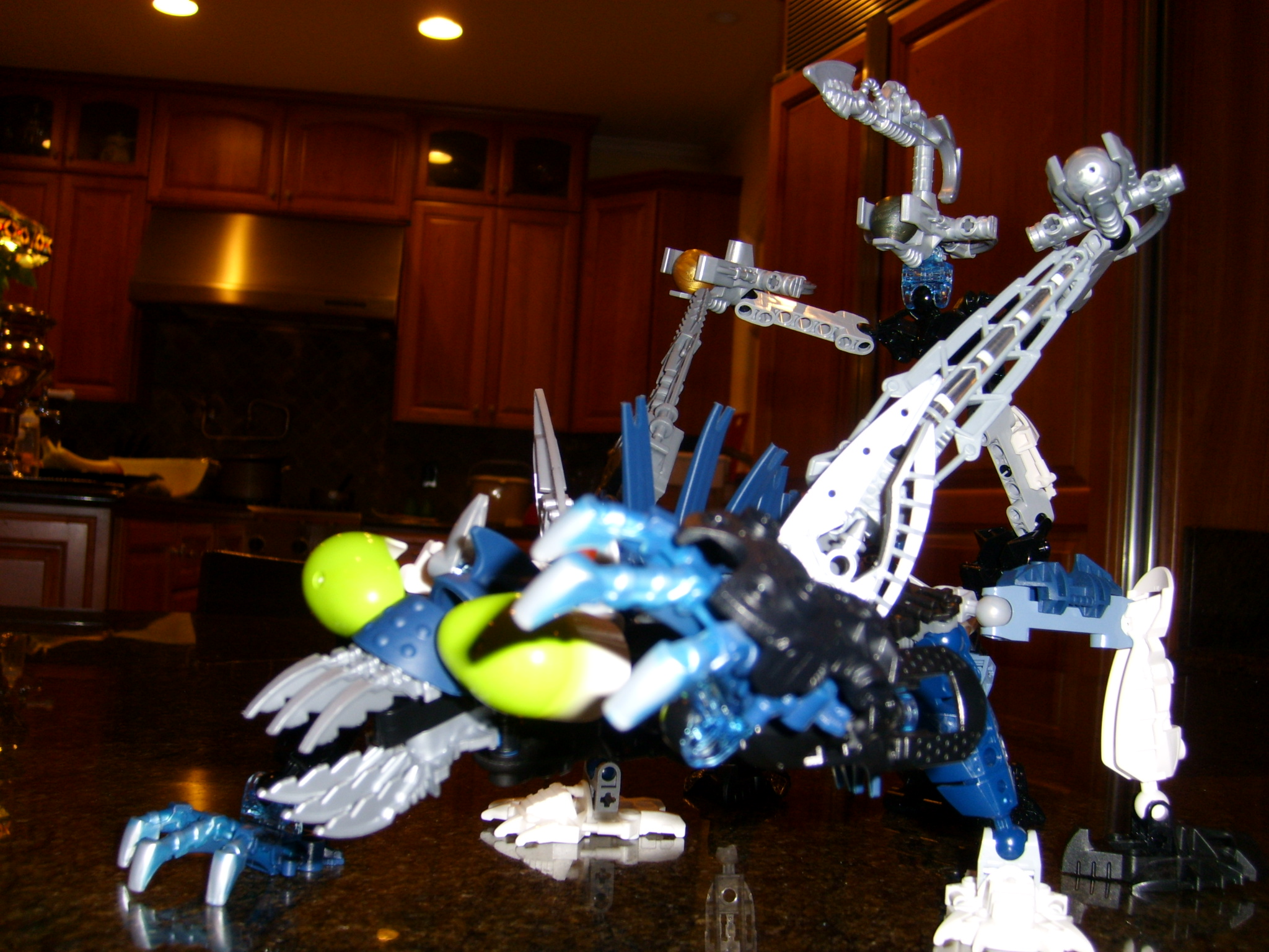mocs_bionicle_006.jpg