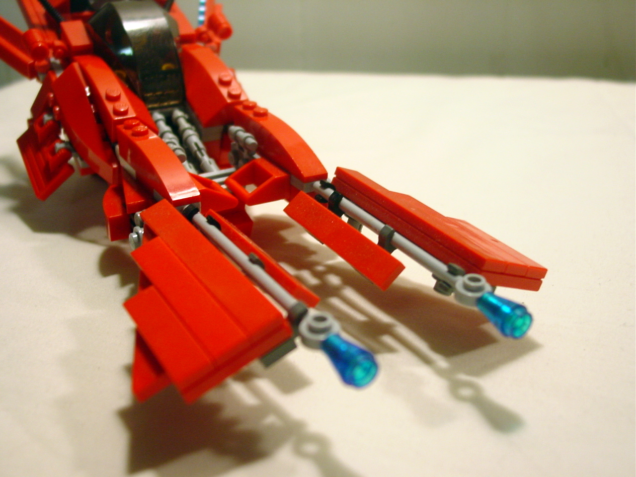 red_space_fighter_007.jpg
