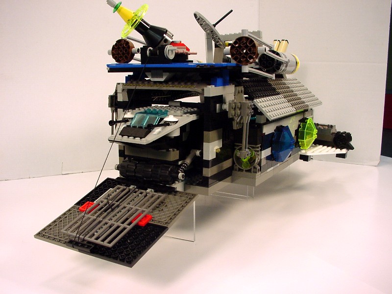 ship_rear_view_with_rover_unit.jpg