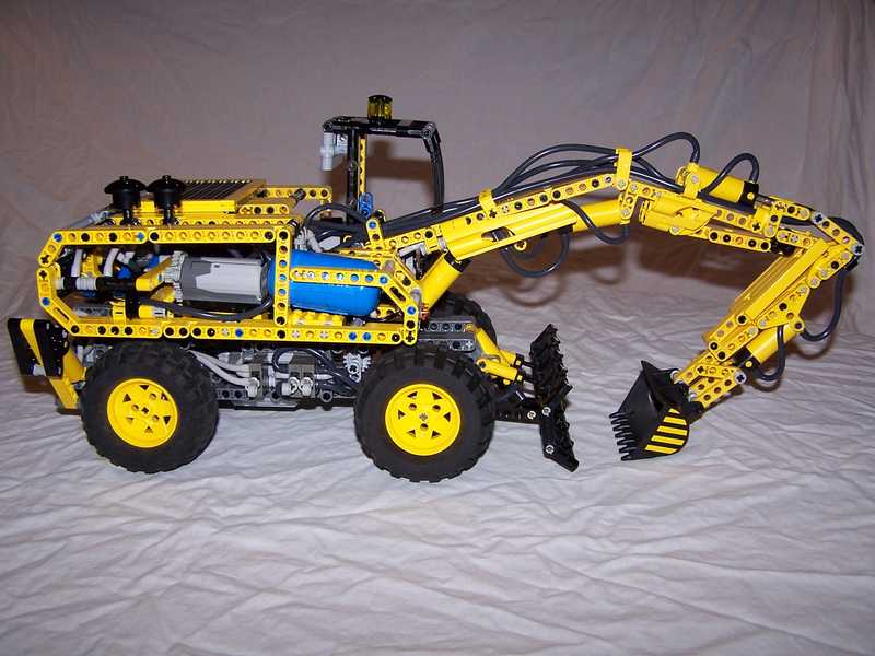 exca-pneu03.jpg