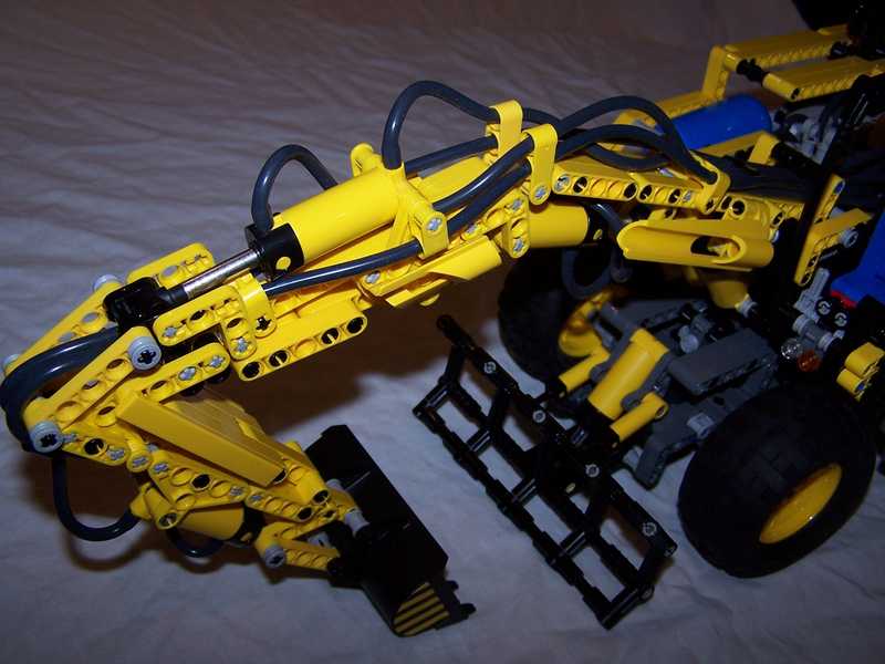exca-pneu12.jpg