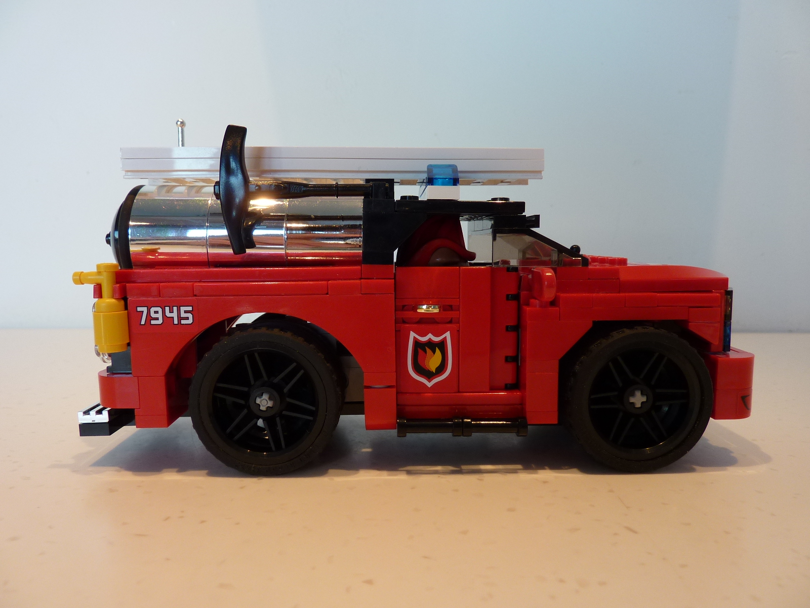 fire_truck_08.jpg