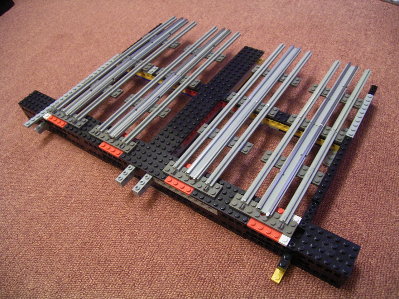 c_first_design_traindeck.jpg