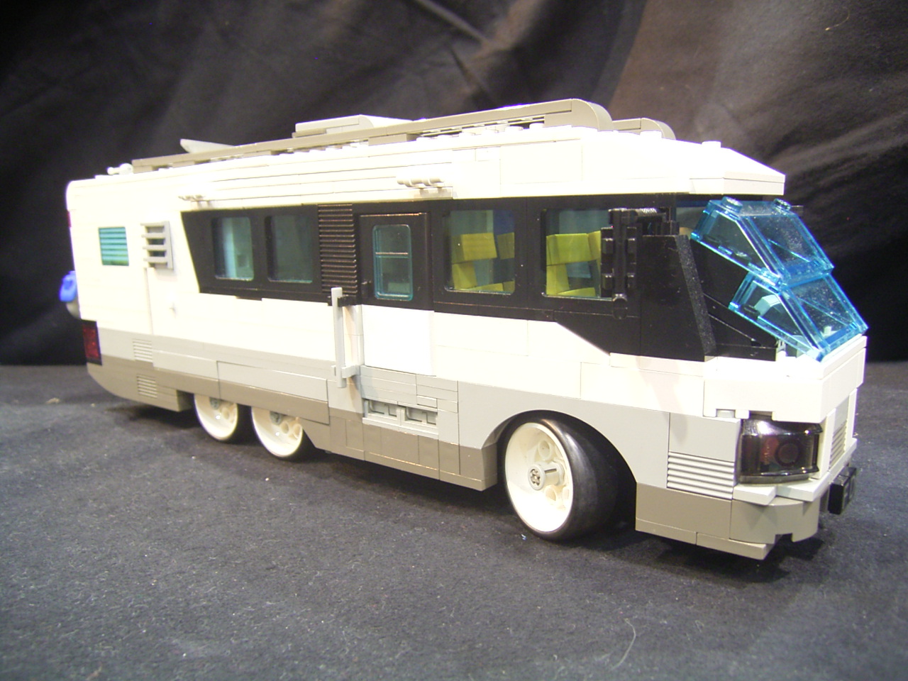 camper_motorhome.jpg