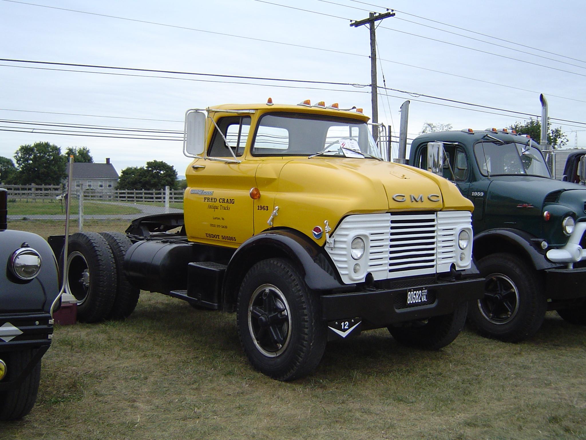 gmc_7000_1963.jpg