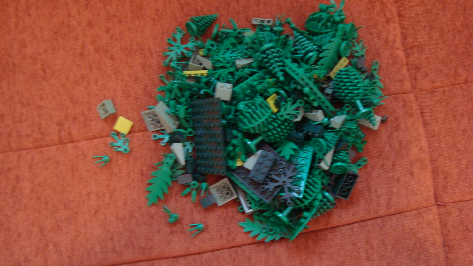 treeslego3.jpg