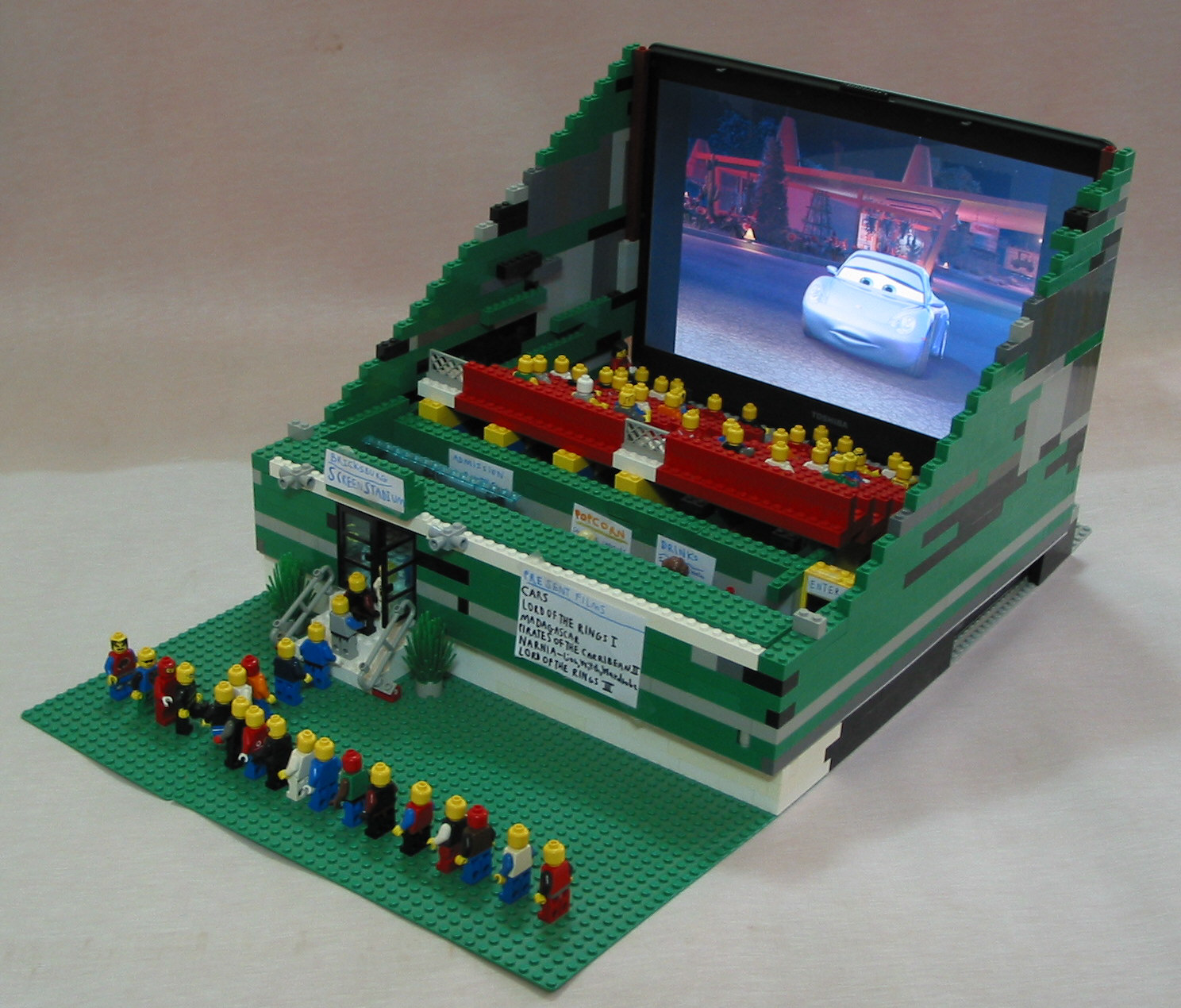 a_theater_2.jpg