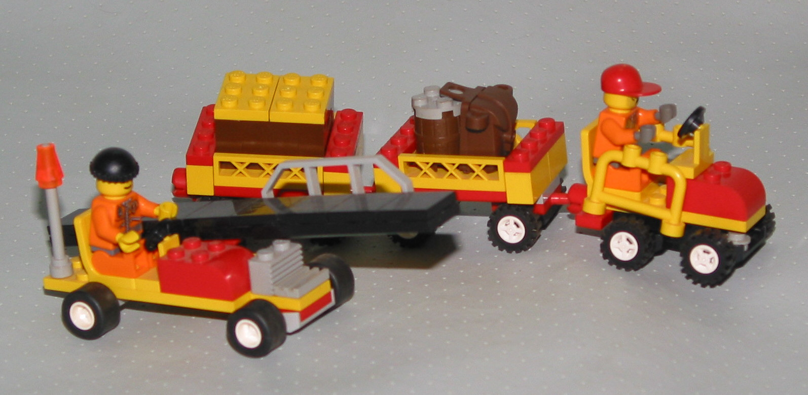 airport_cargo_vehicles.jpg