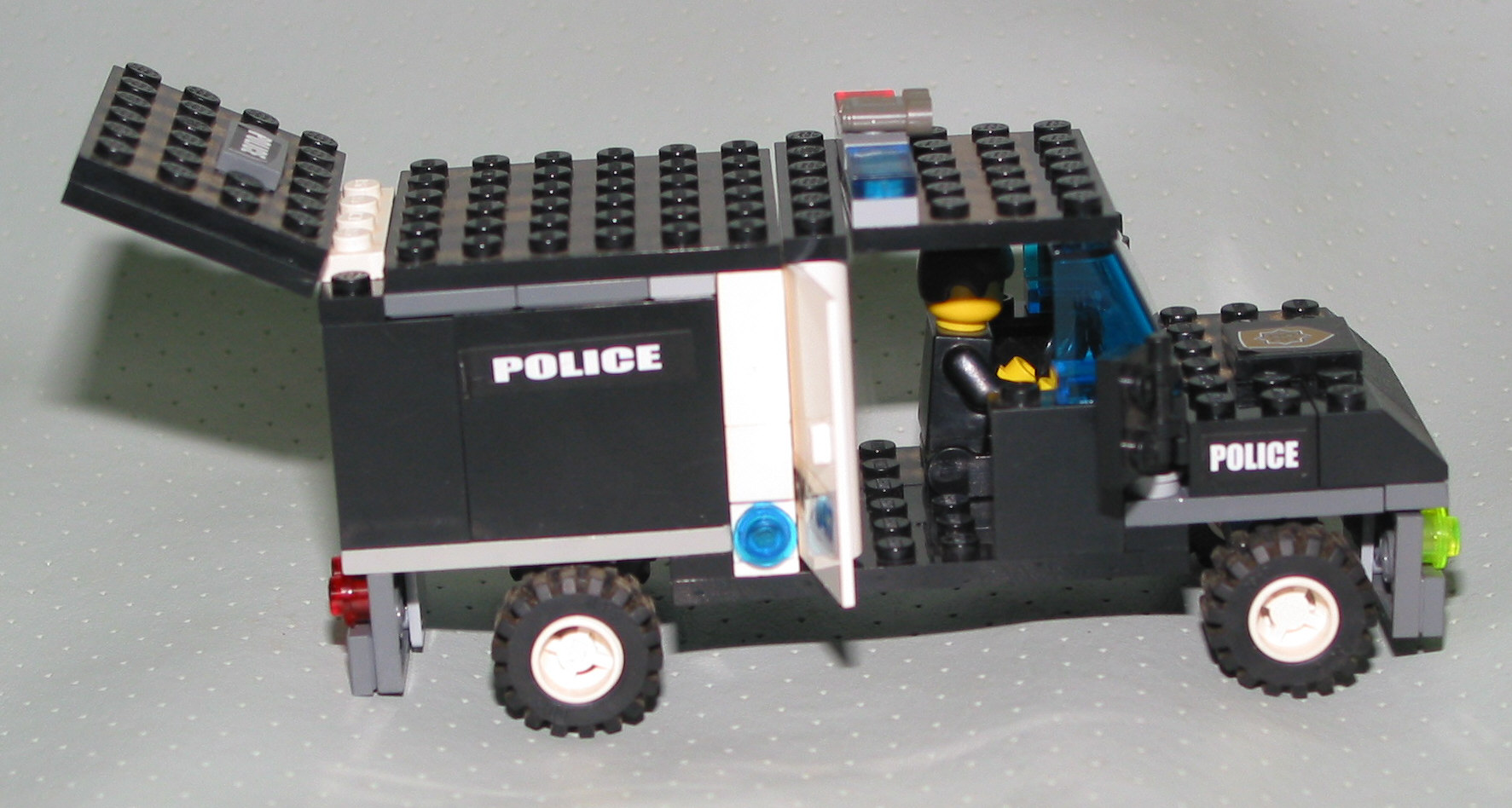 police_utility_vehicle_2.jpg