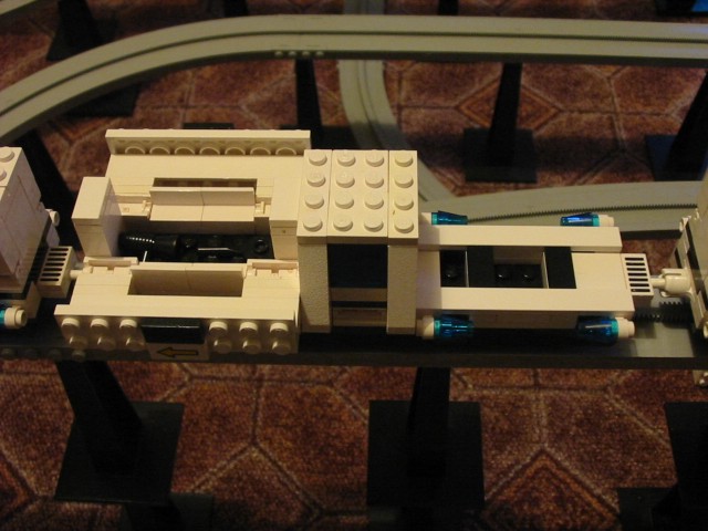 06.extended_futuron_car_open.jpg