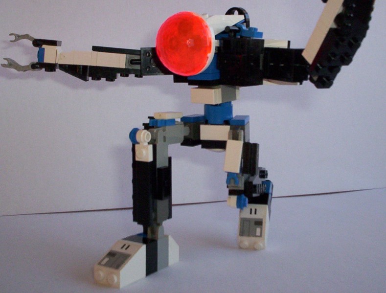7eve-pose2.jpg