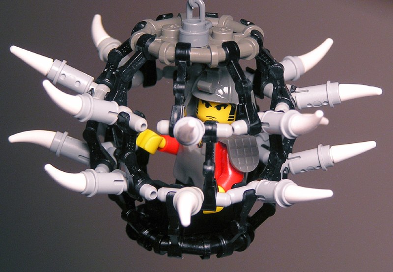 caged_samurai_04.jpg