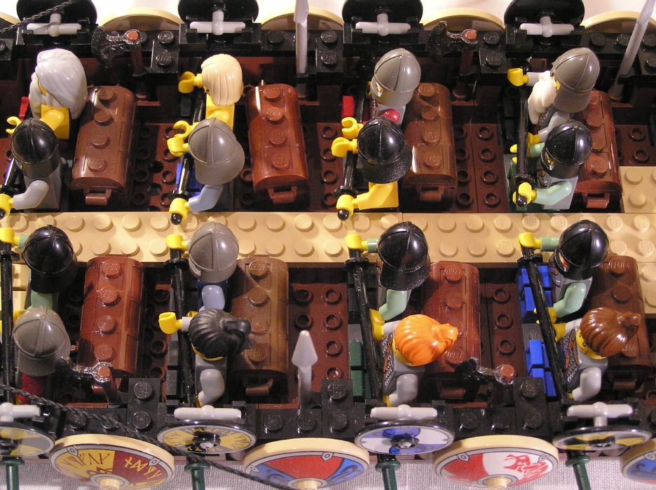 viking_ram_ship_16.jpg