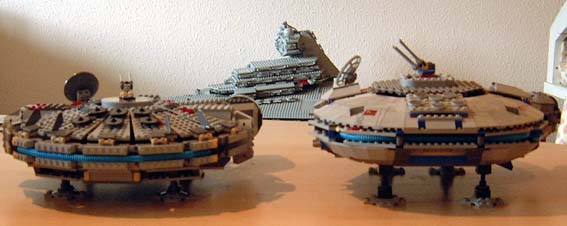 2milleniumfalcon2.jpg