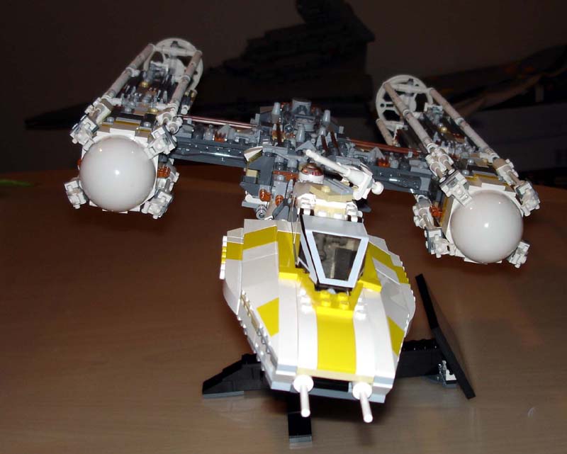 y-wing_schraeg.jpg
