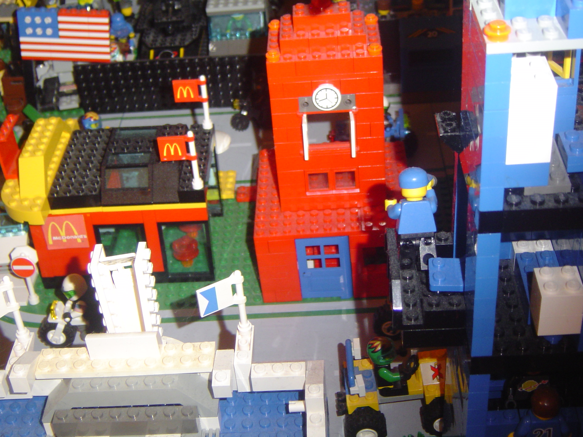 lego018.jpg