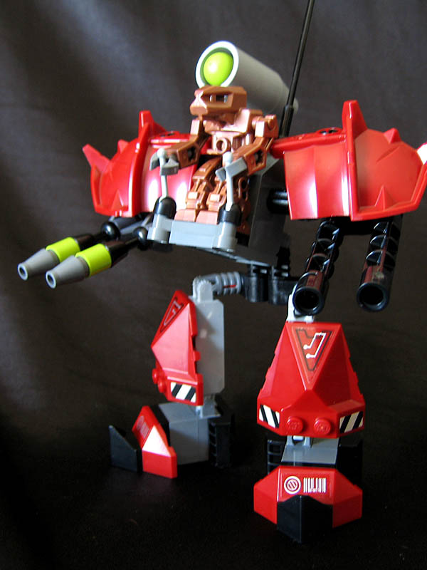 7705_redrobot01.jpg