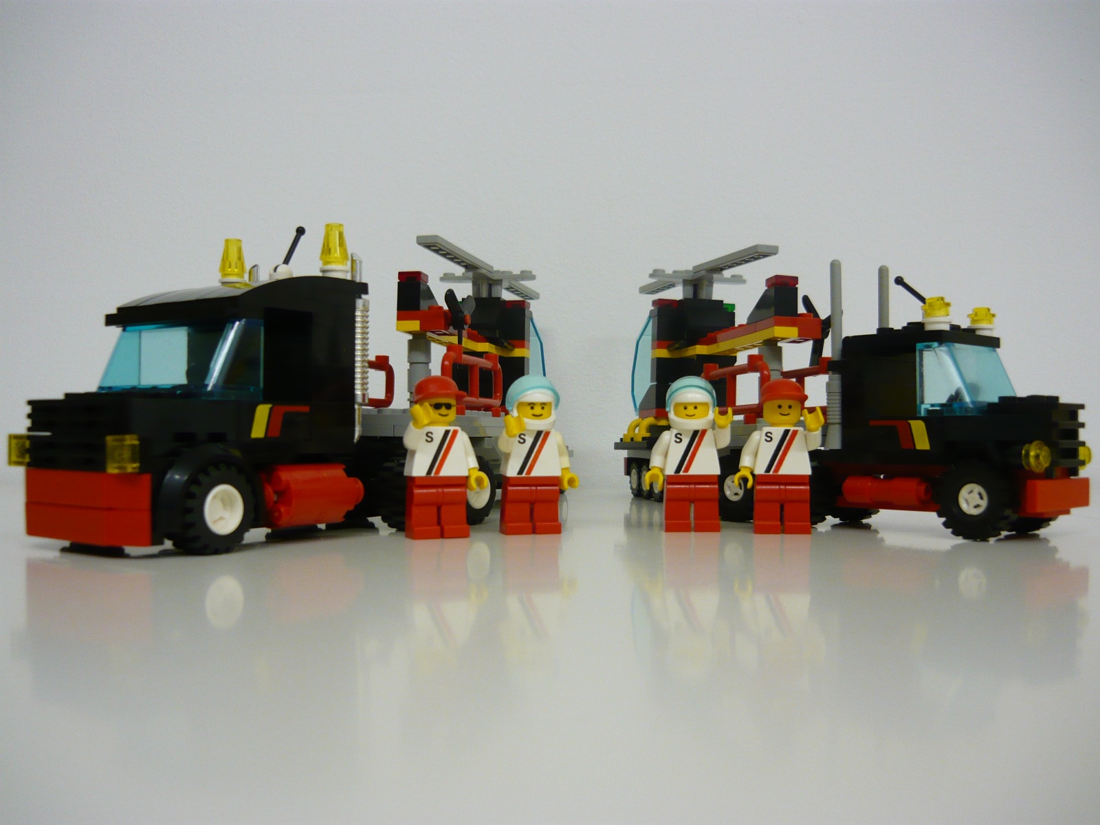 side_by_side_with_minifigs_front_view.jpg