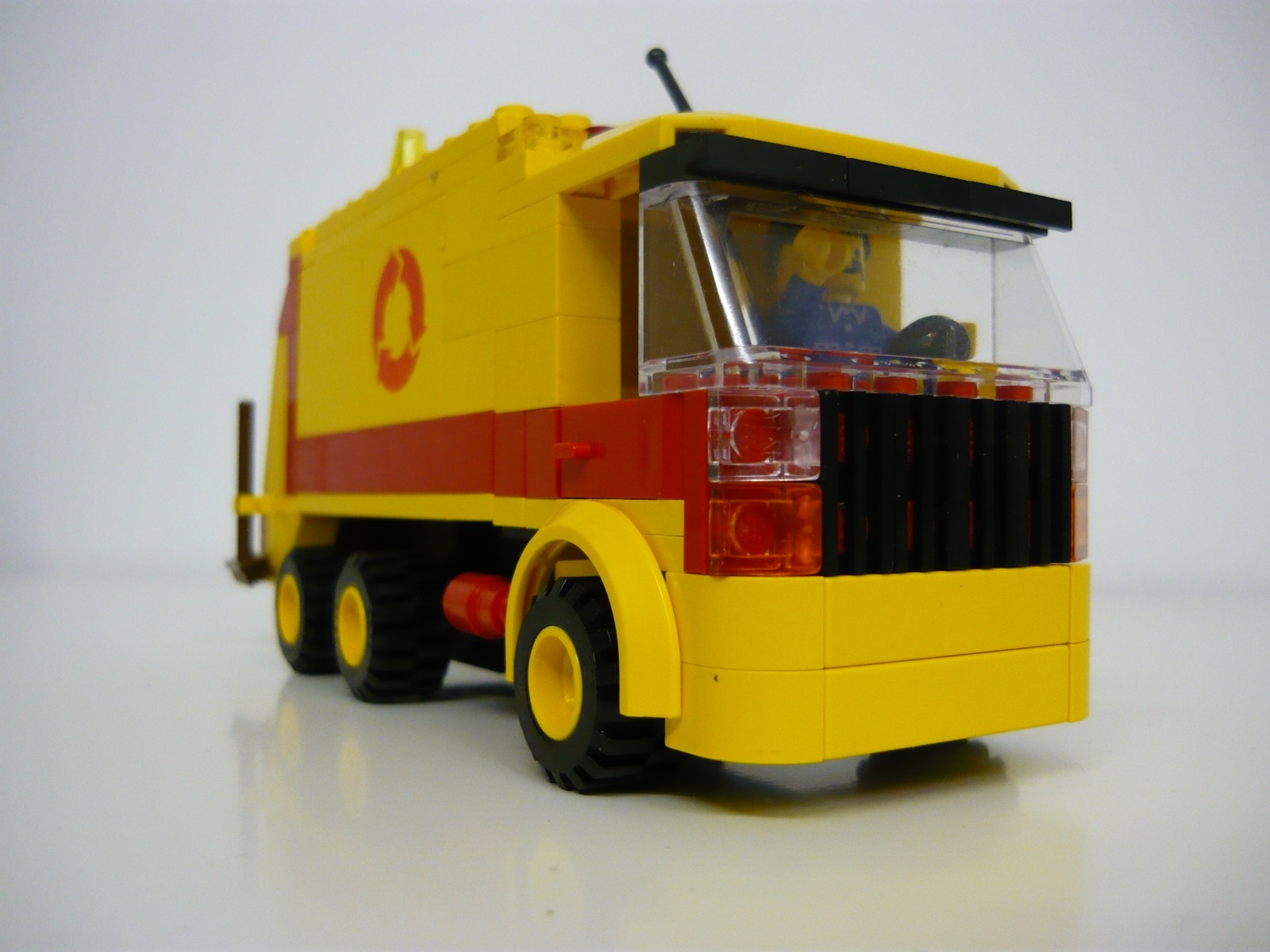 front_view_6_wide.jpg
