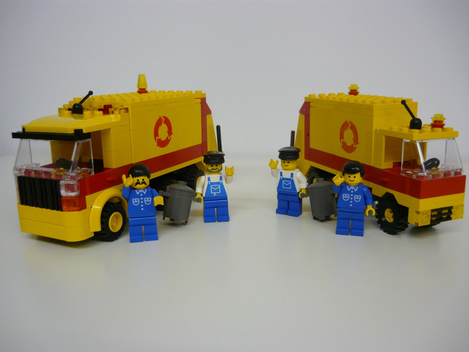 side_by_side_with_minifigs.jpg