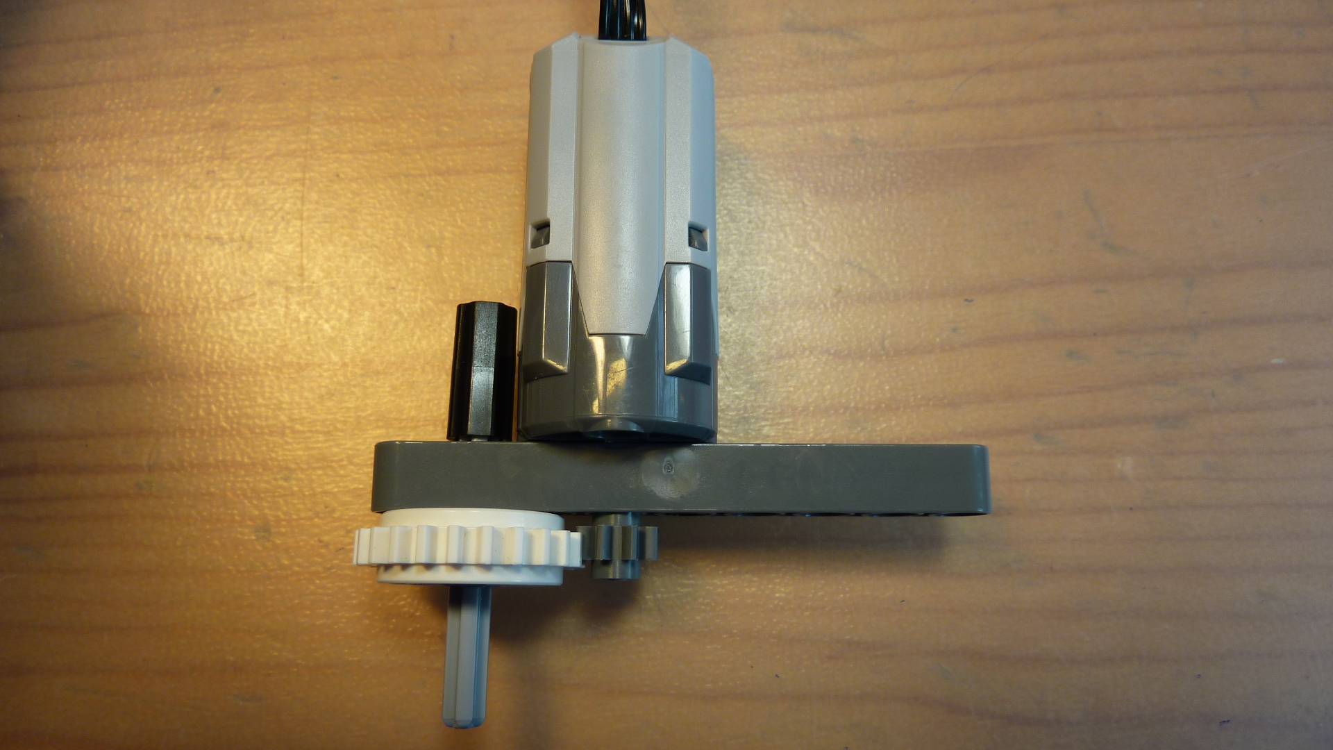 lego-8052-j.jpg