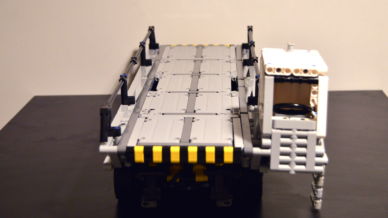 04_front.jpg