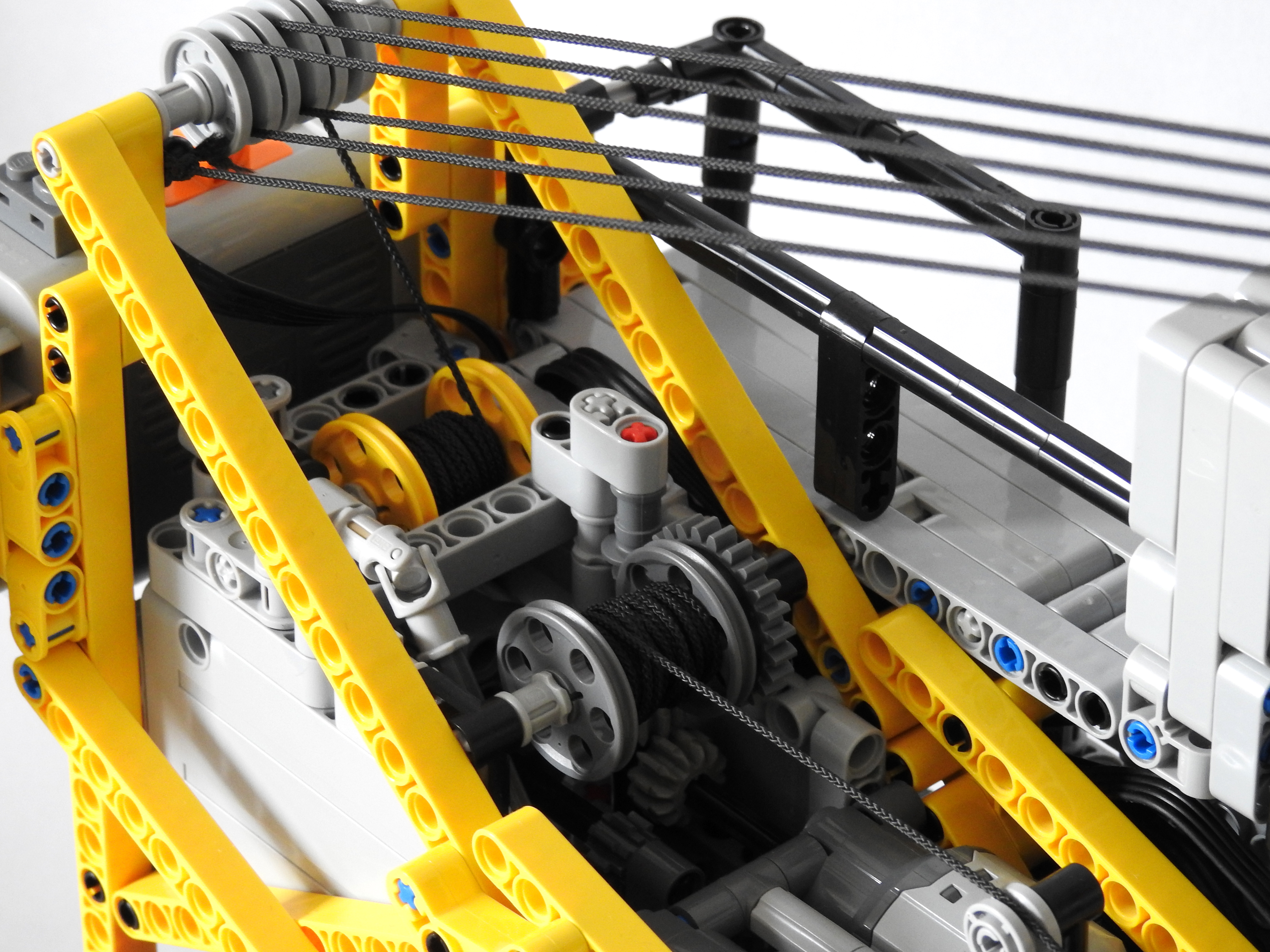 08_winchs_details.jpg