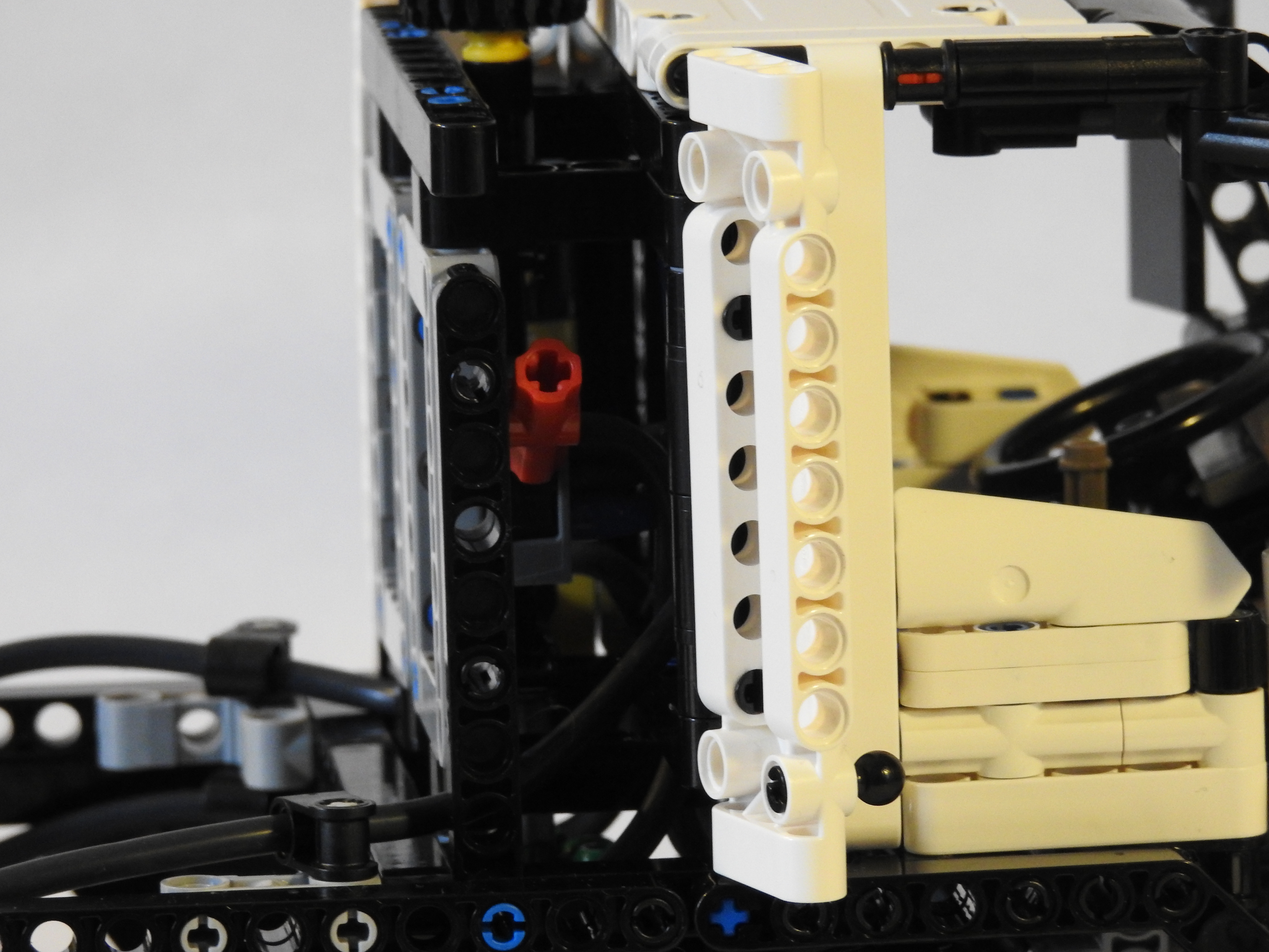 05_selector_compartment.jpg