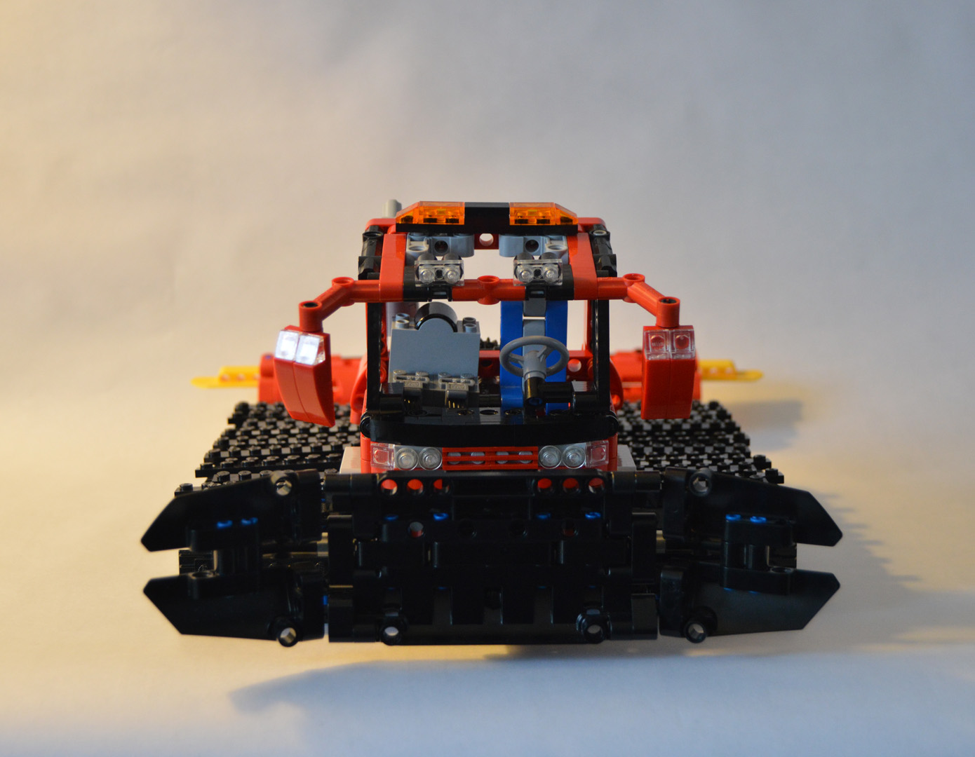 04_front.jpg
