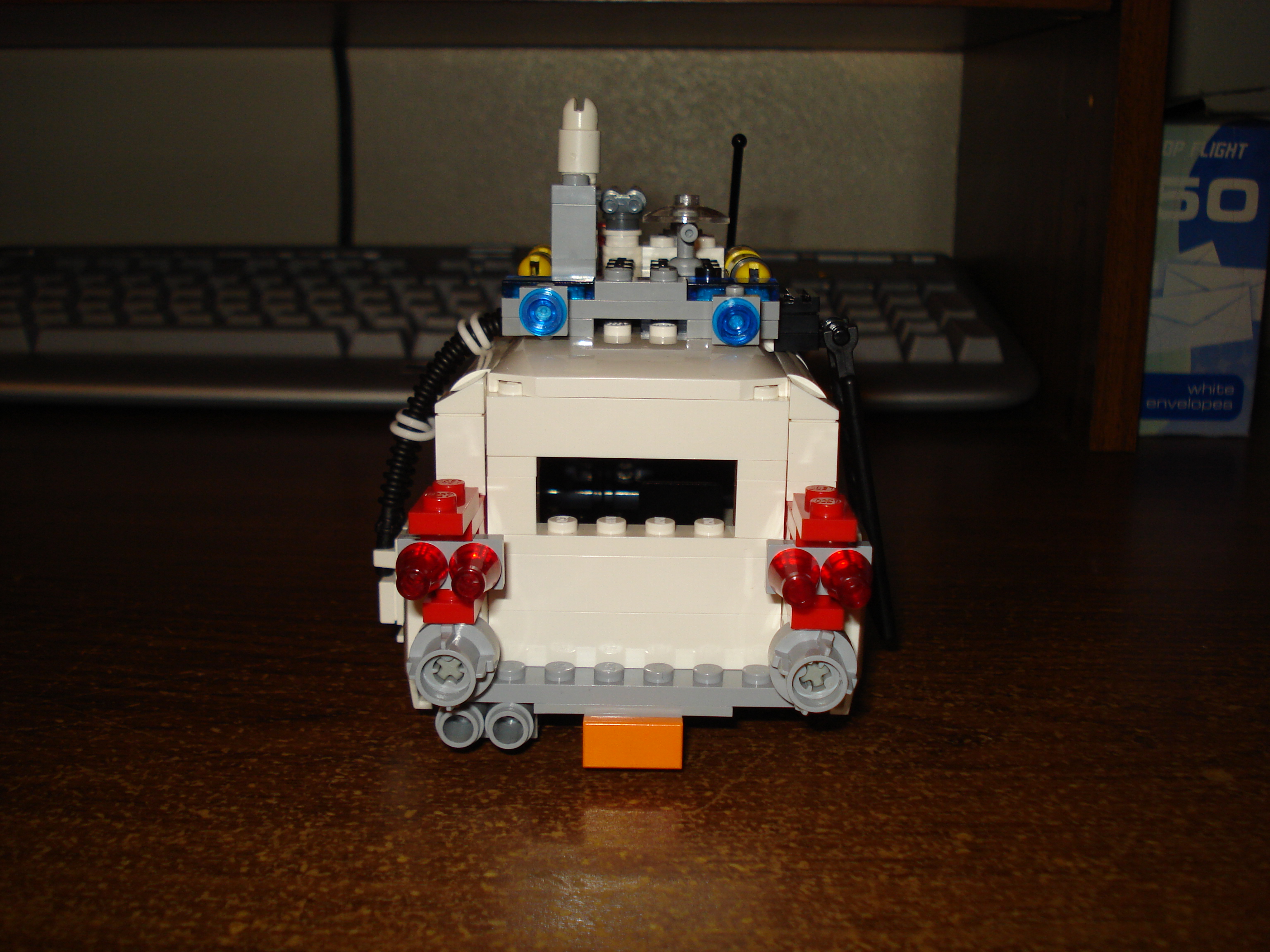 ecto-1_05.jpg