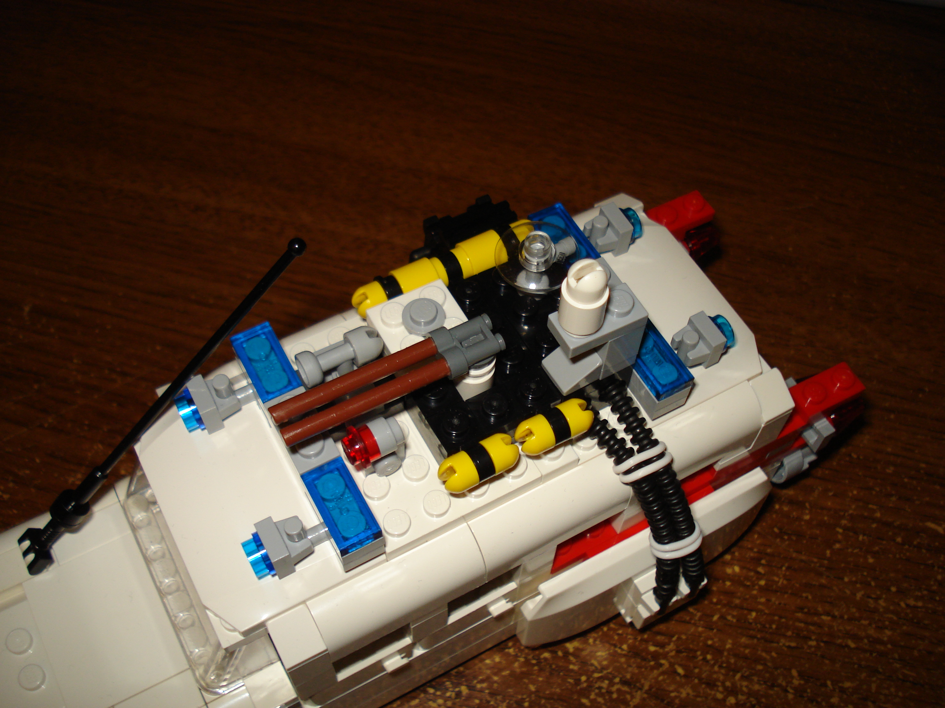 ecto-1_06.jpg