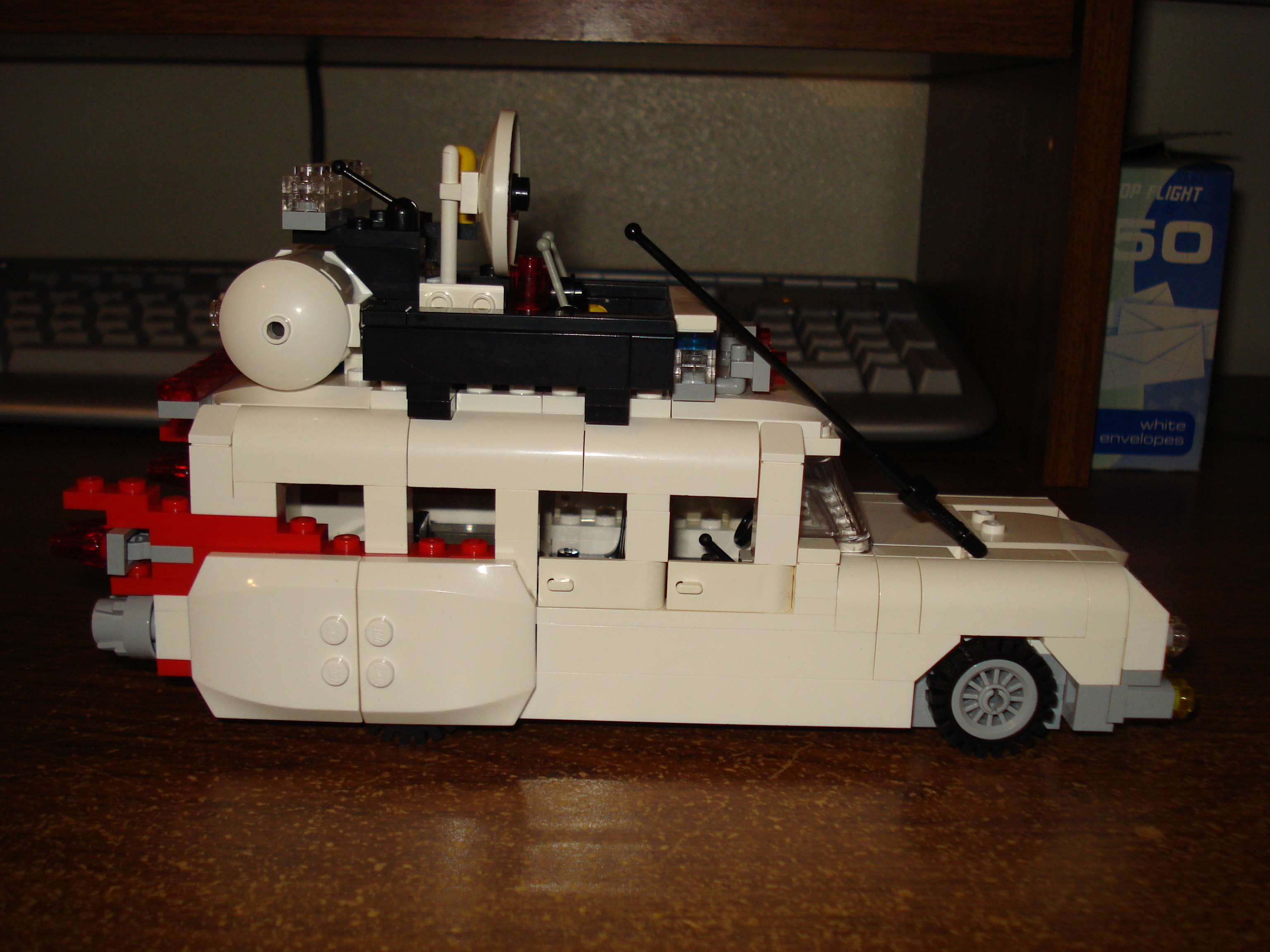 ecto-1a_04.jpg