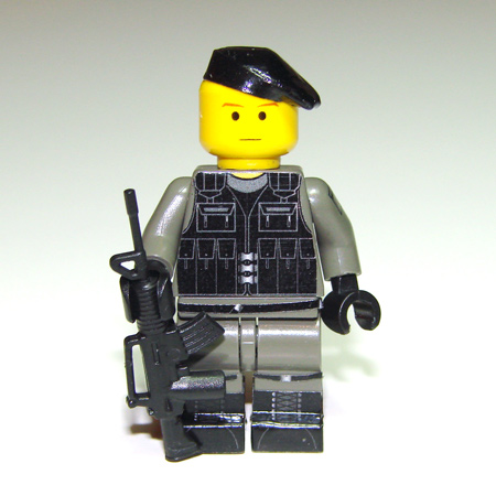 00-98-sas-trooper-03.jpg