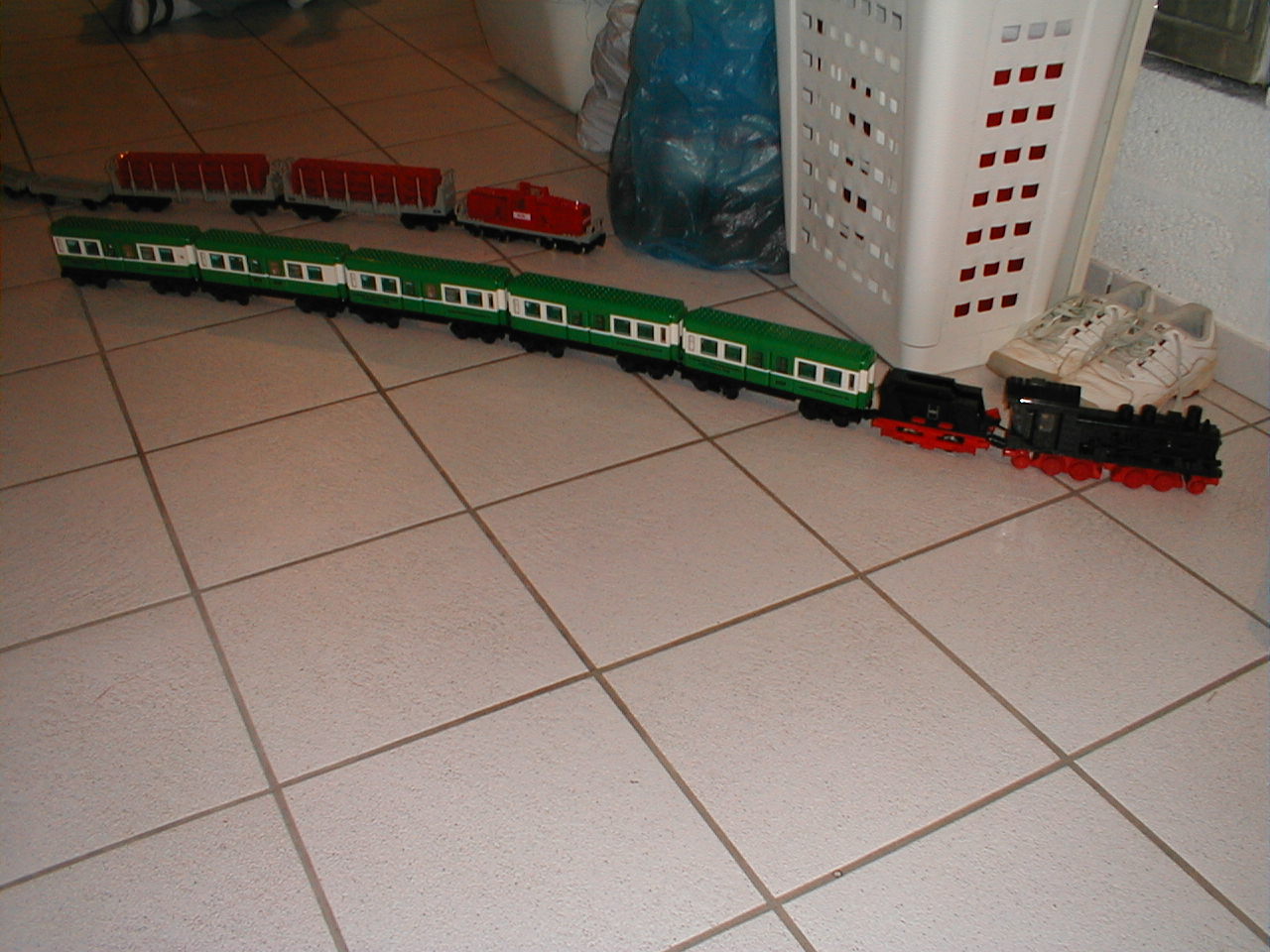 1svl01undwaggons.jpg