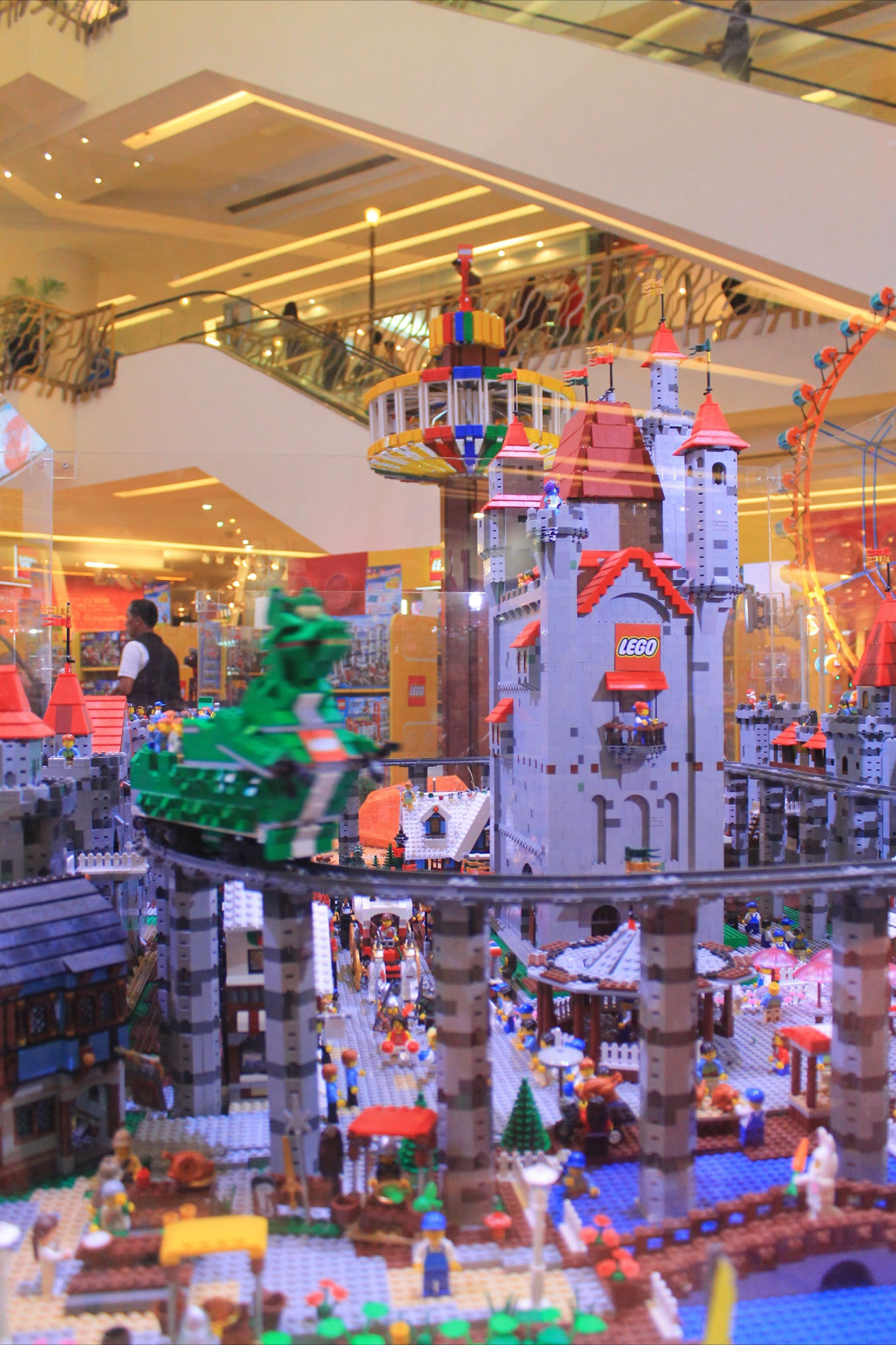 lego_children_day_thailand_2013_4.jpg