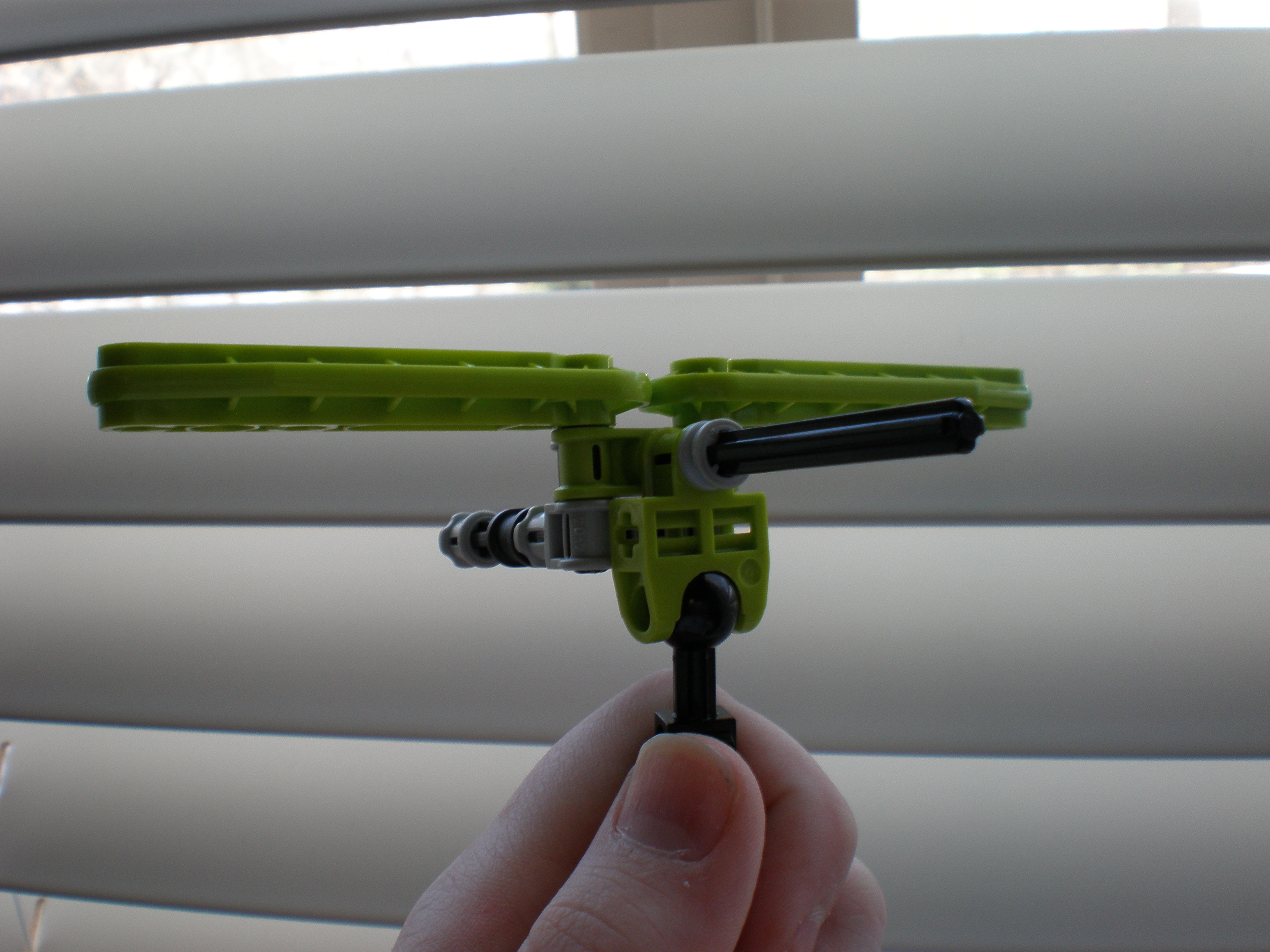 green_pose_1.jpg