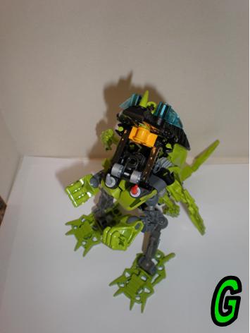pose_4_small.jpg