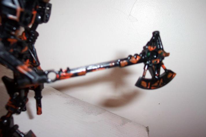 evil-lewa-4axe.jpg