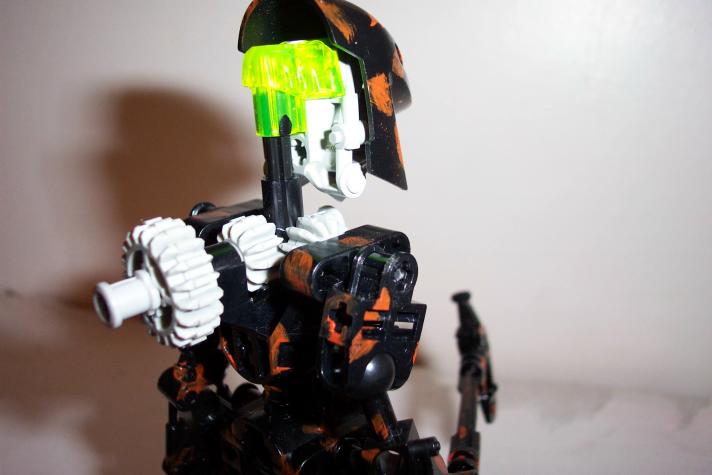 evil-lewa-8rearrighttop.jpg
