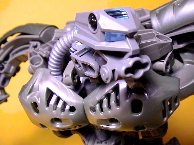hercchestdetail.jpg
