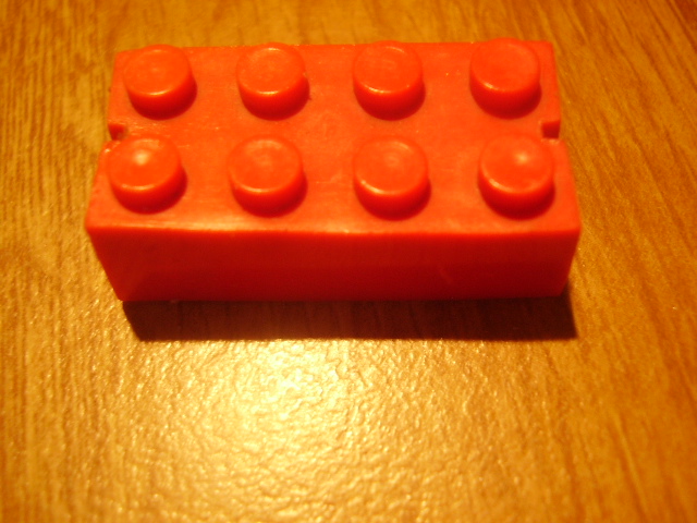 slotted_brick_2x4_red2.jpg