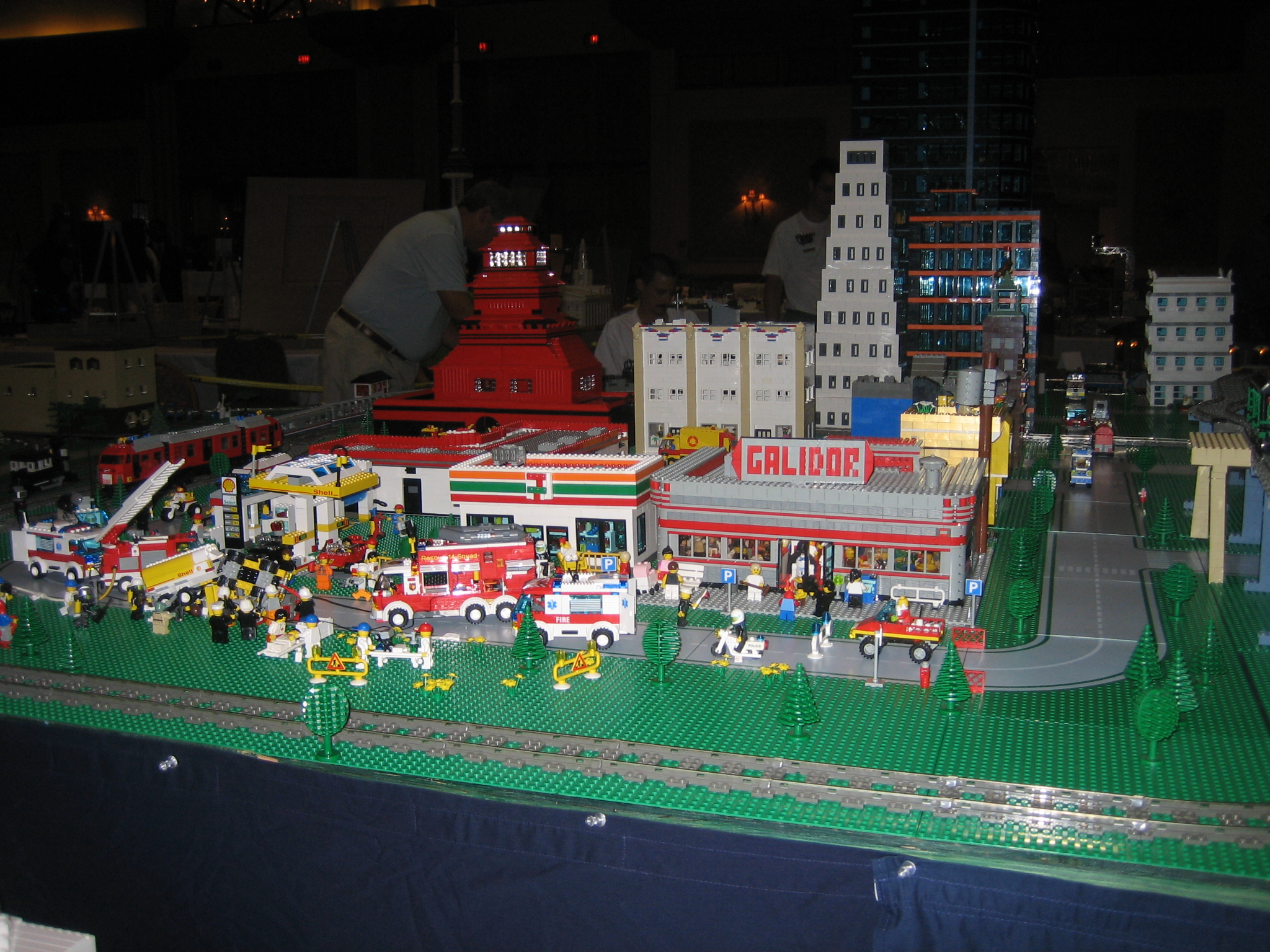 brickfest_2006_021.jpg