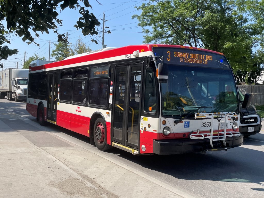 3253-2.JPG