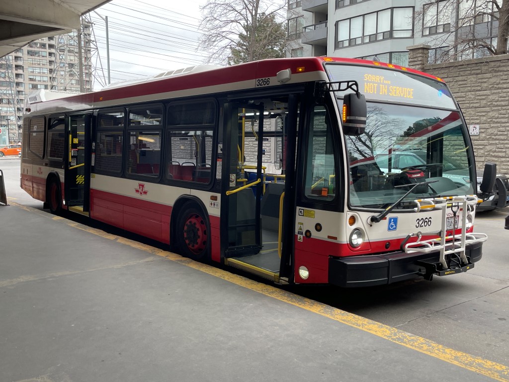 3266-2.JPG