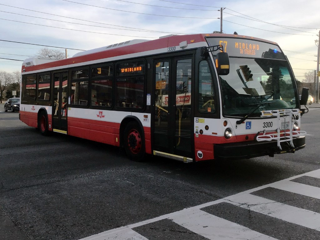 3300-2.JPG