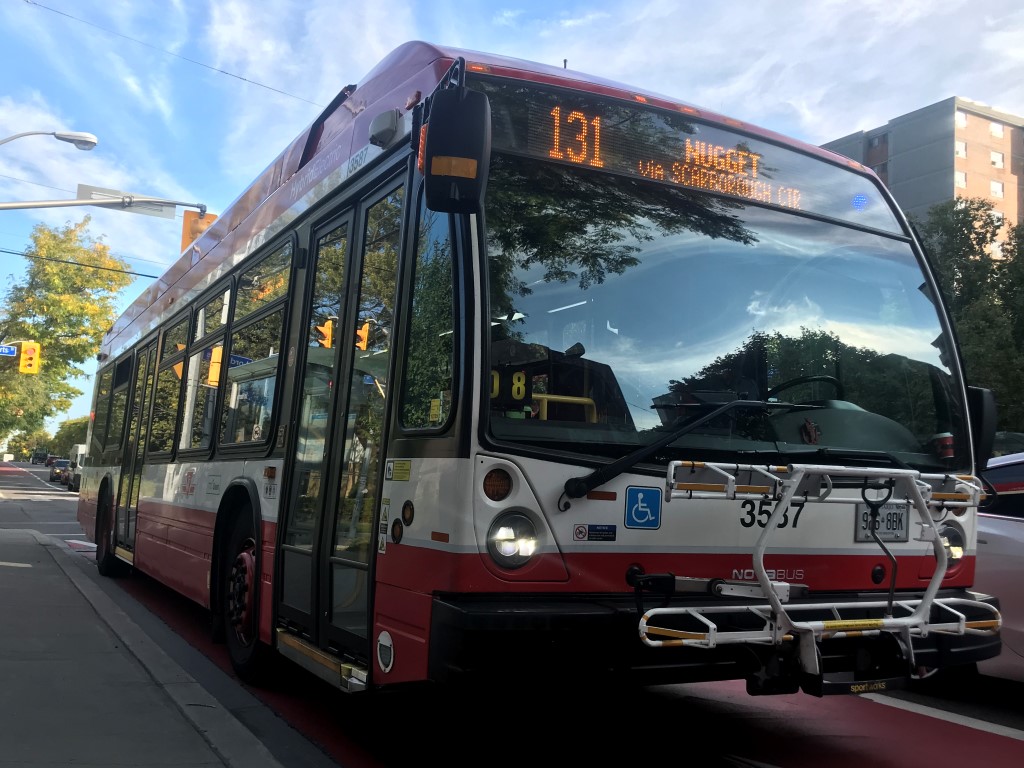 3587-1.JPG