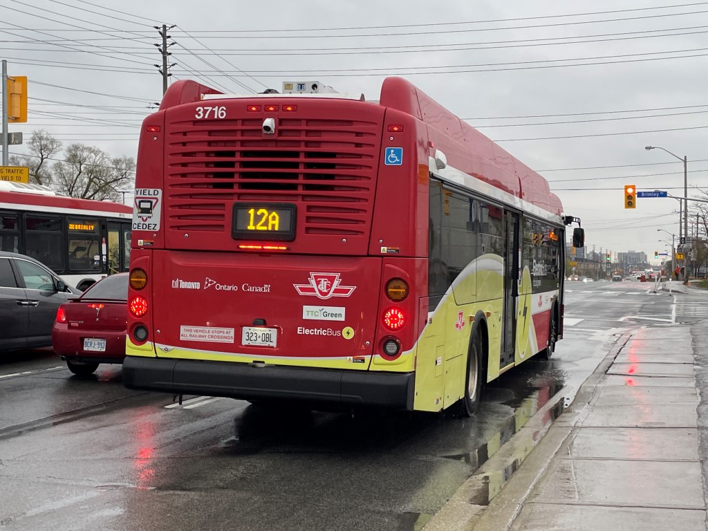 3716-1.JPG